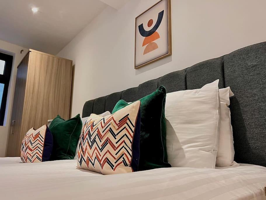 Unique Studio In Central เซาธ์แธมป์ตัน ภายนอก รูปภาพ